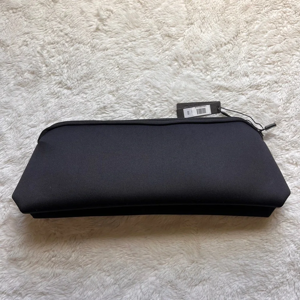 Skims Neoprene Large Pouch Onyx Black Embossed Logo Zippered Cosmetic Bag NEW